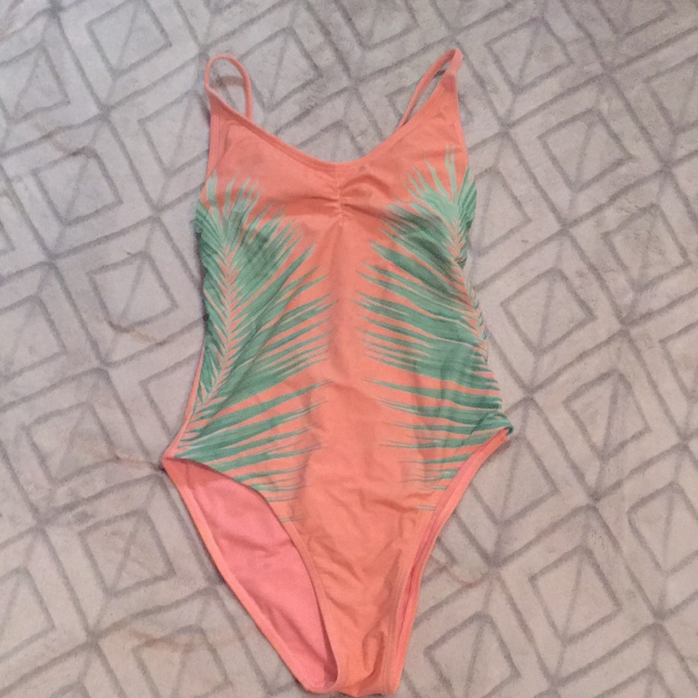 Swim suit